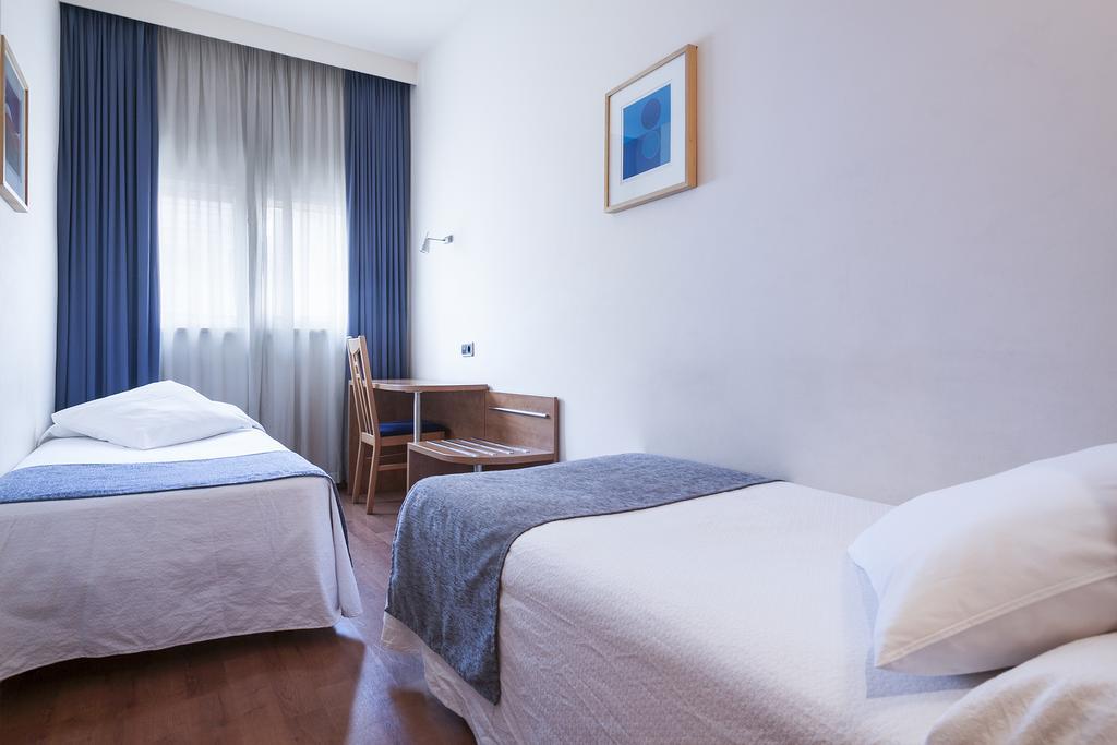Quadruple Room,78966573:JPEG